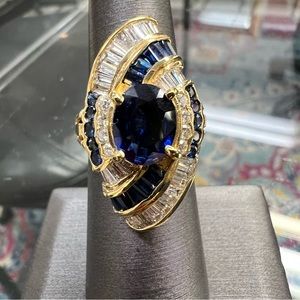 14k Yellow Gold Diamond & Sapphire Ring